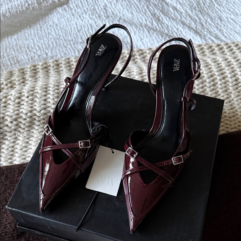 Zara Women's Dark Red Strappy Heels